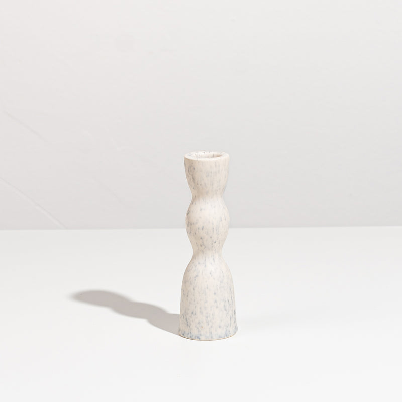 Low wave candleholder — white speckle