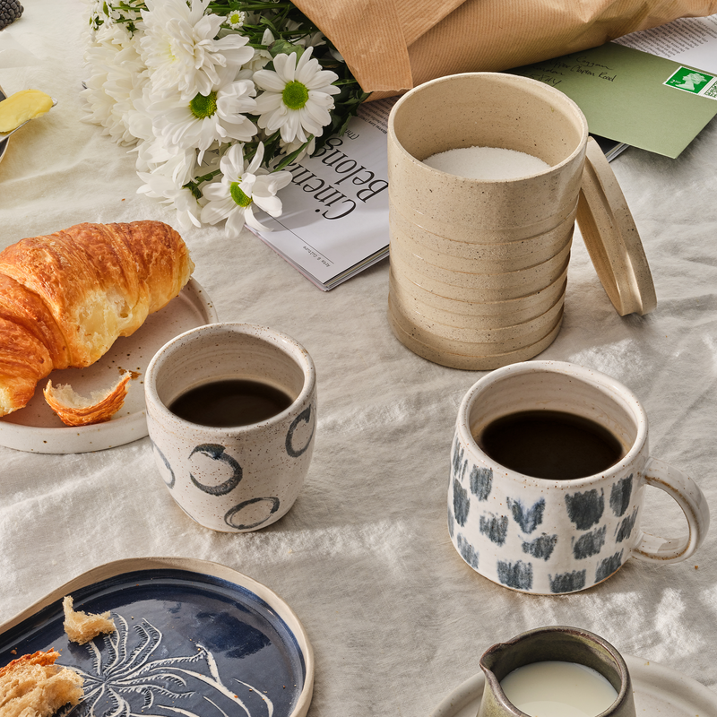 Sprinkling tarn tea mug