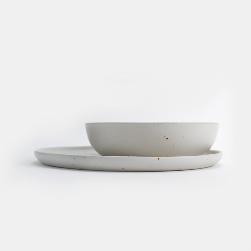 Everyday bowl in speckled white